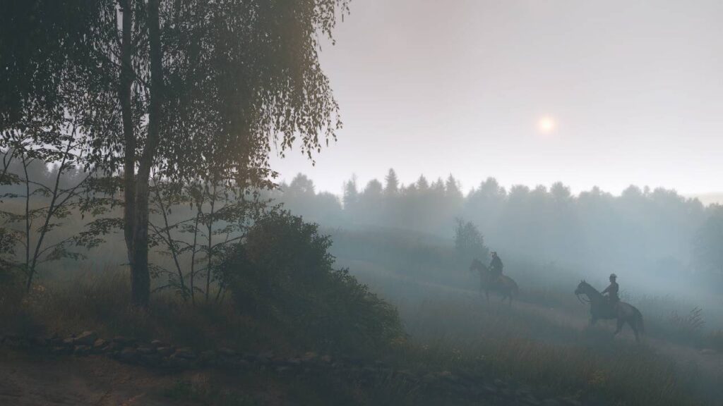 Zwei Reiter in der nebligen Landschaft von Kingdom Come: Deliverance II auf dem Weg durch gefährliches Gebiet