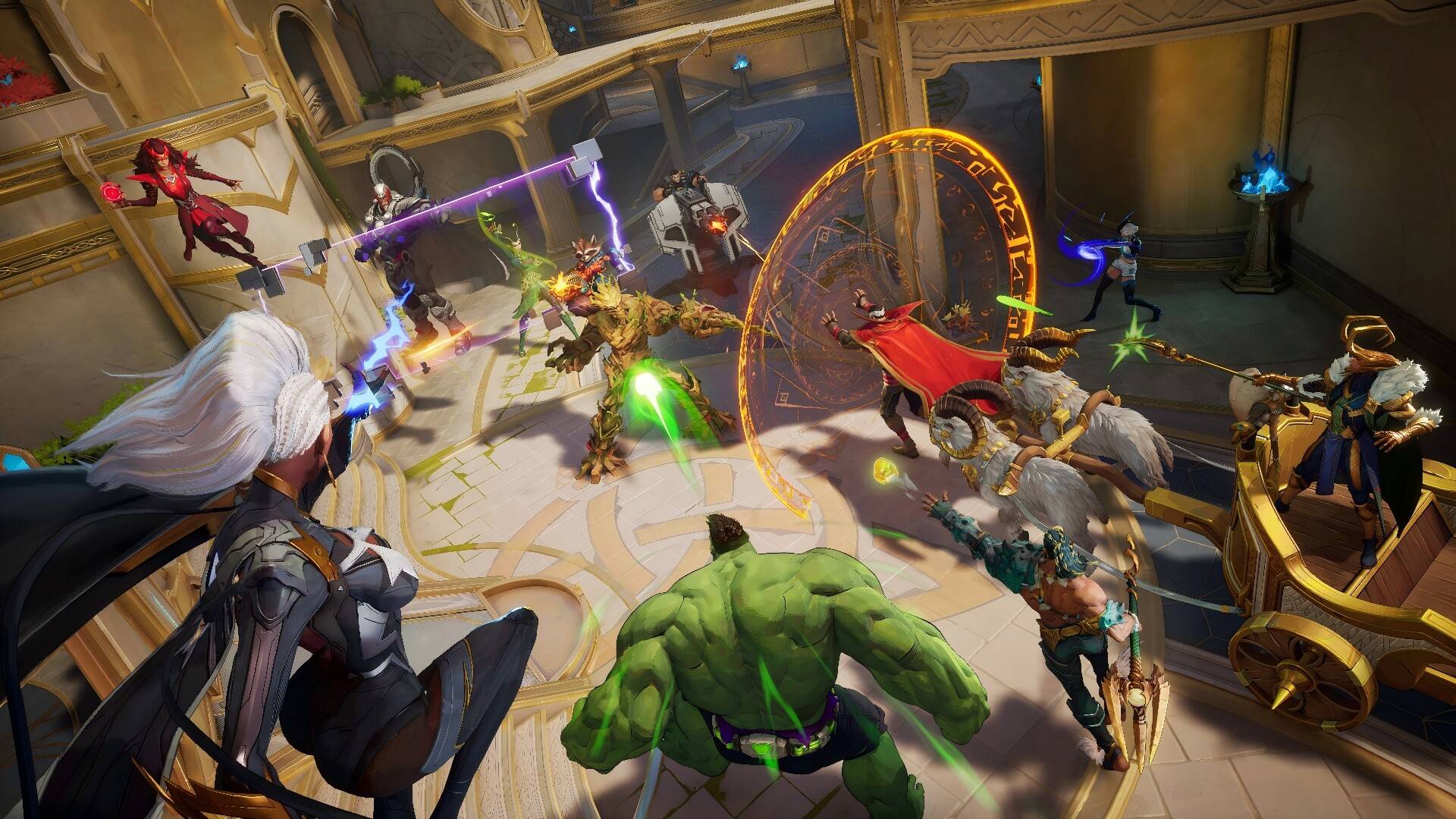 Kampf in Marvel Rivals mit mehreren Helden und Fähigkeiten in einer goldenen Arena