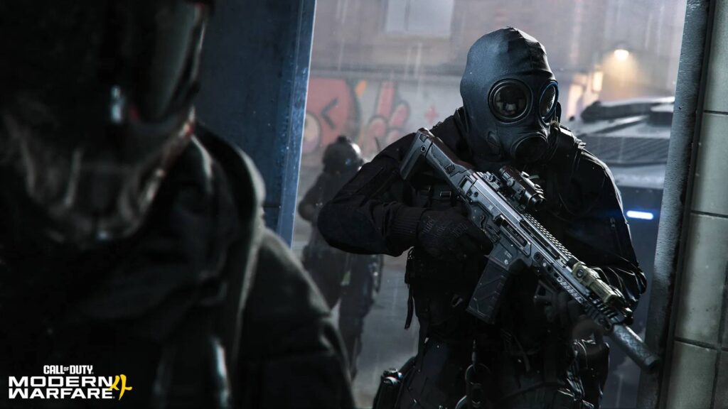 Maskierter Soldat mit Gewehr bewegt sich in Call of Duty: Modern Warfare 4 durch einen düsteren Stadteinsatz.