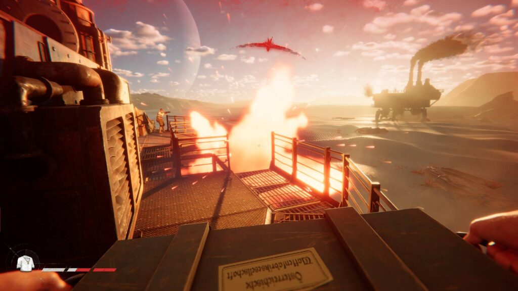 SAND: Raiders of Sophie zeigt ein Feuergefecht auf einer riesigen laufenden Maschine in einer hellen Wüstenlandschaft.