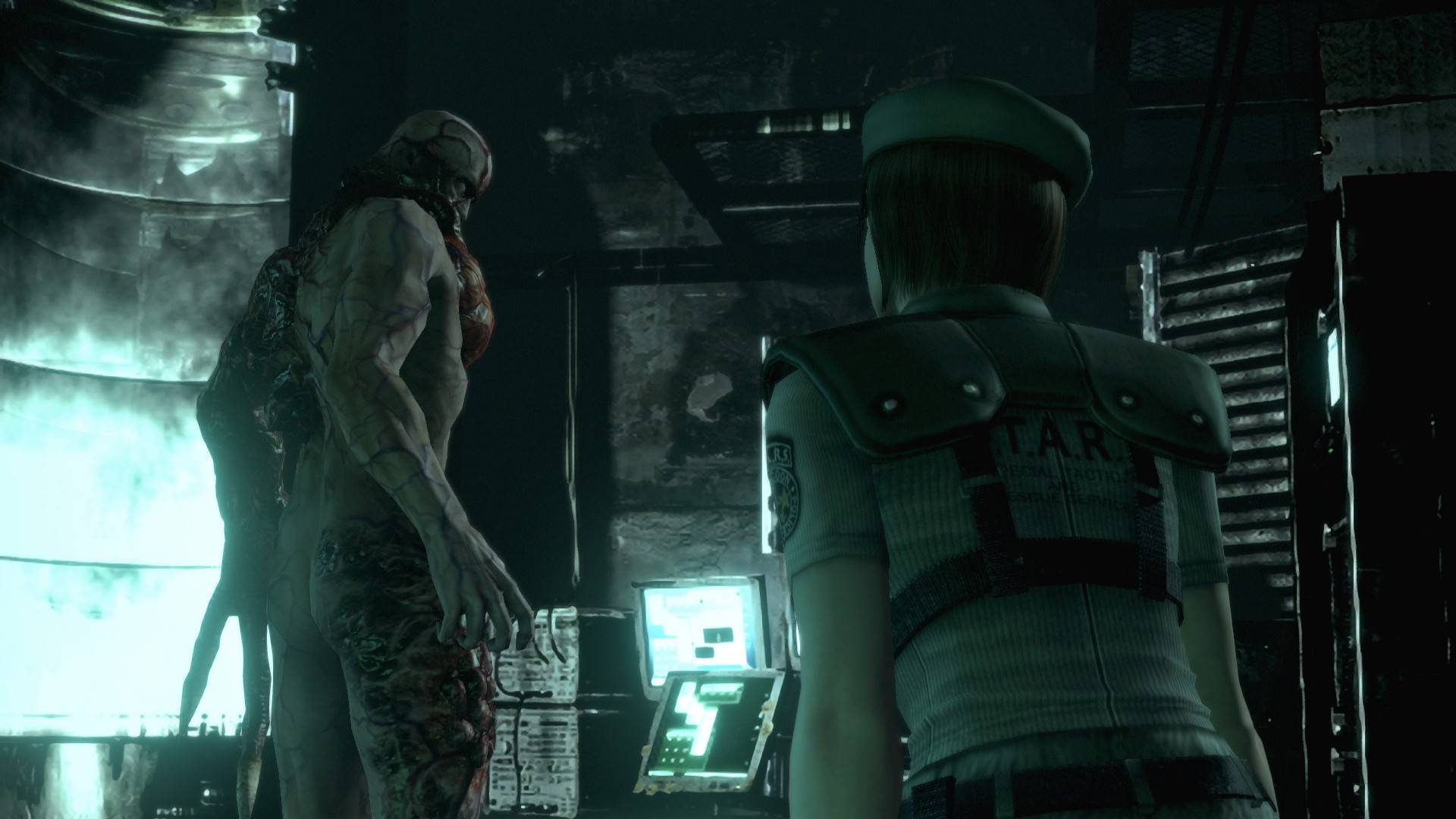 Resident Evil 1 zeigt Jill Valentine in einem dunklen Labor, während ihr eine groteske Kreatur vor leuchtenden Tanks gegenübersteht.