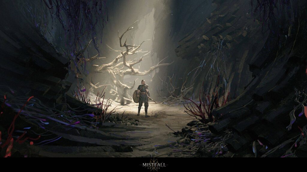 Ein einzelner Krieger erkundet in Mistfall Hunter eine düstere Höhle mit verdrehten Wurzeln und einem abgestorbenen Baum im Lichtschein.